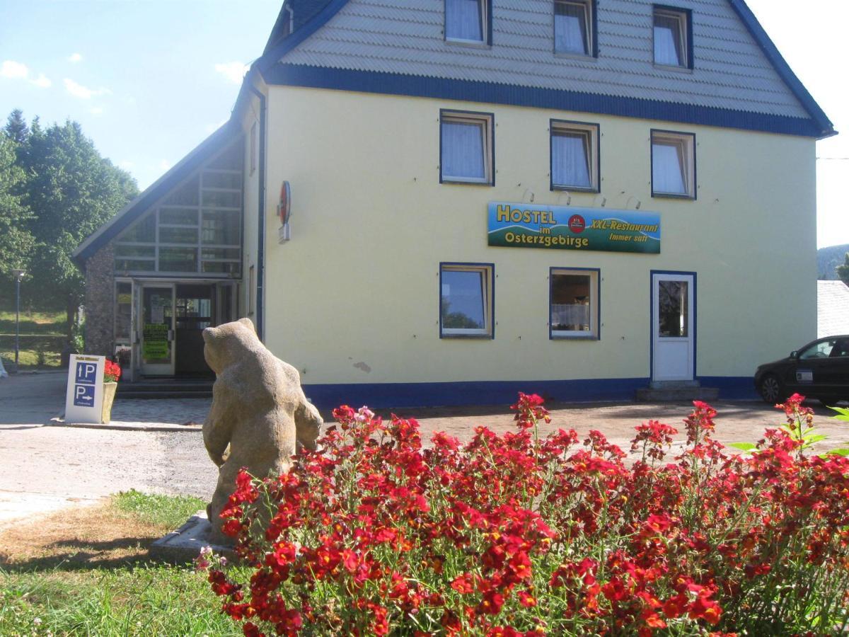 Hostel Im Osterzgebirge Altenberg  Esterno foto